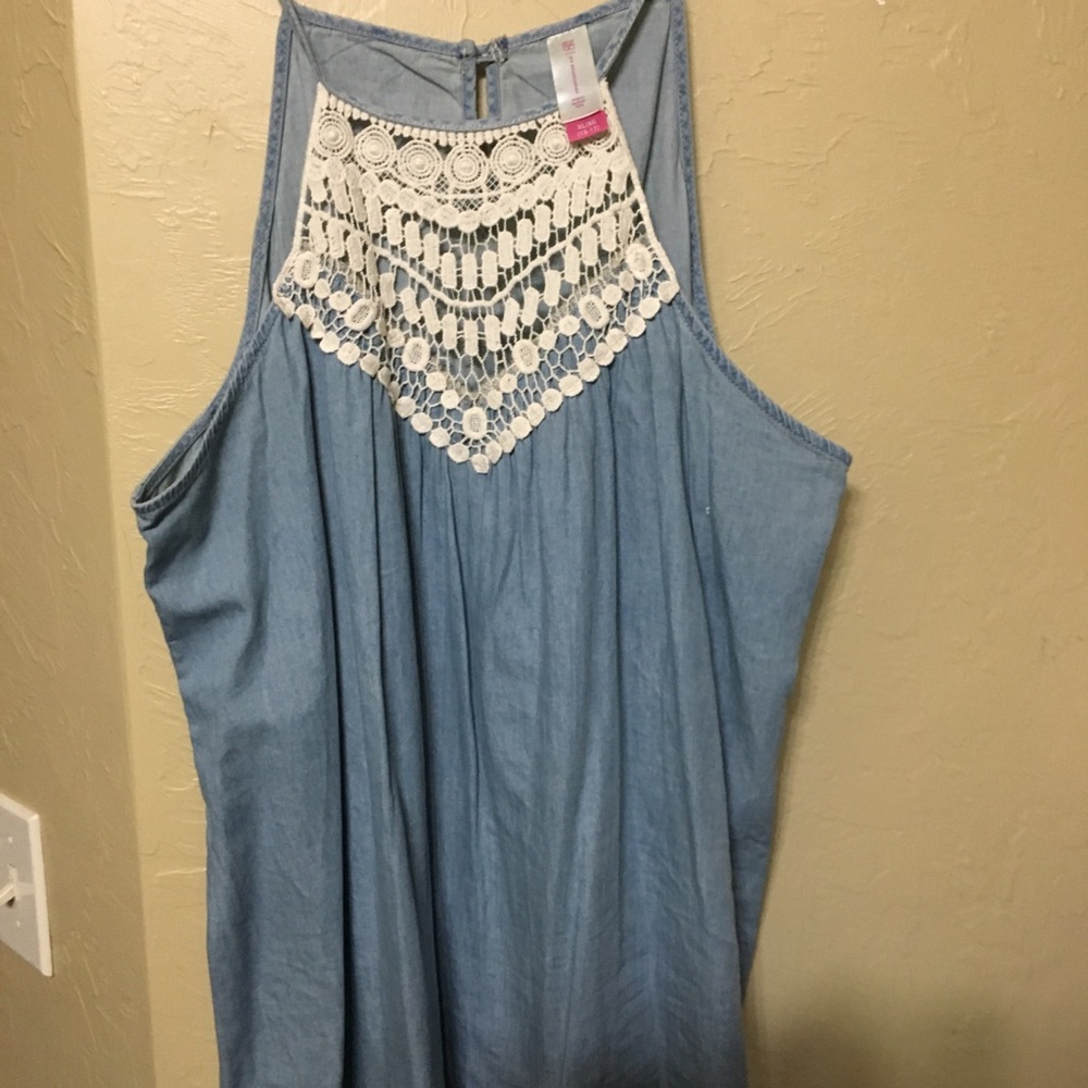 NWOT XL Chambray top by No Boundaries
